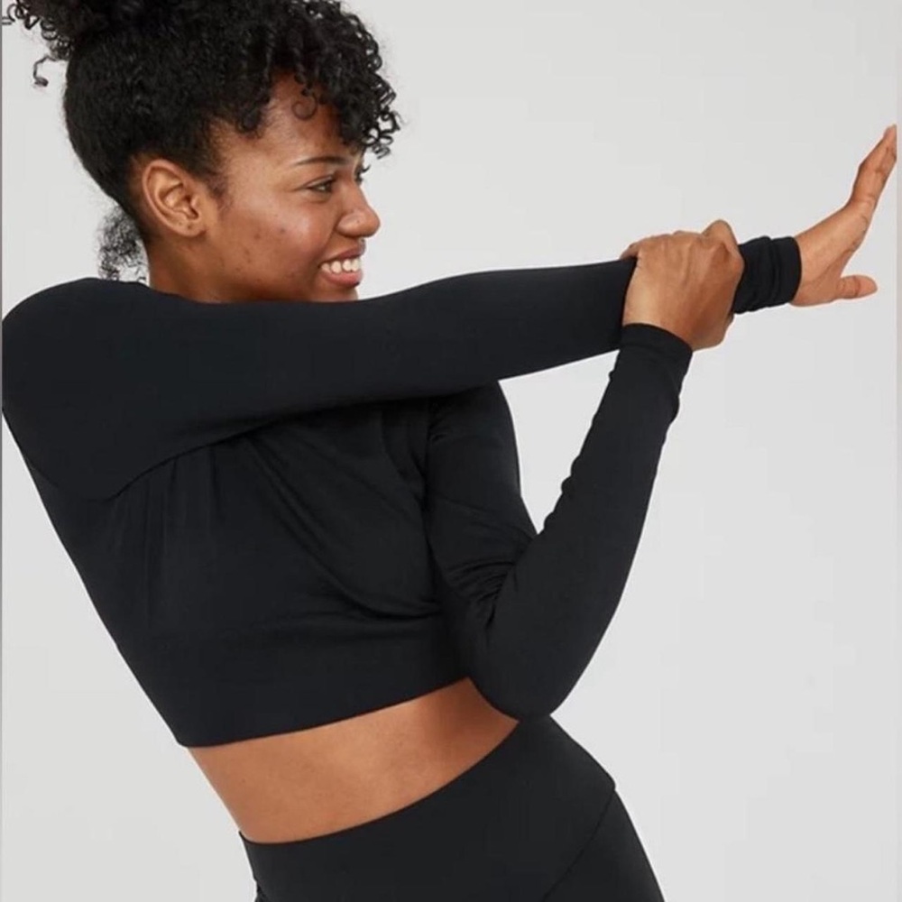 OFFLINE By Aerie Sidewalk Seamless Long Sleeve Women’s Medium Cropped Top